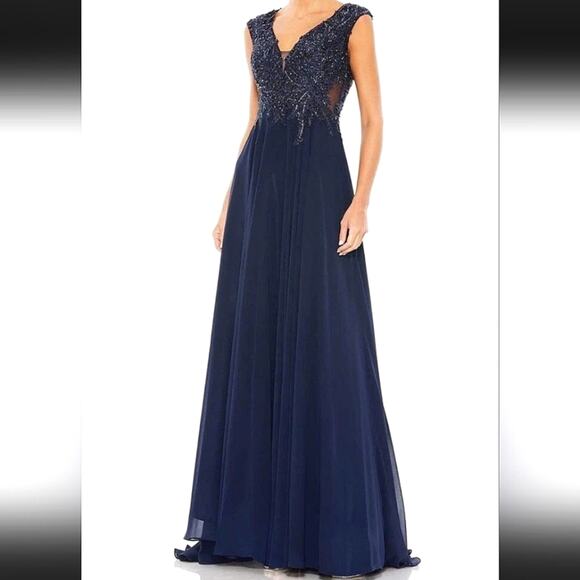 Mac Duggal Navy Applique Cap Sleeve Bodice Flowy Gown Size 6 - Picture 9 of 9